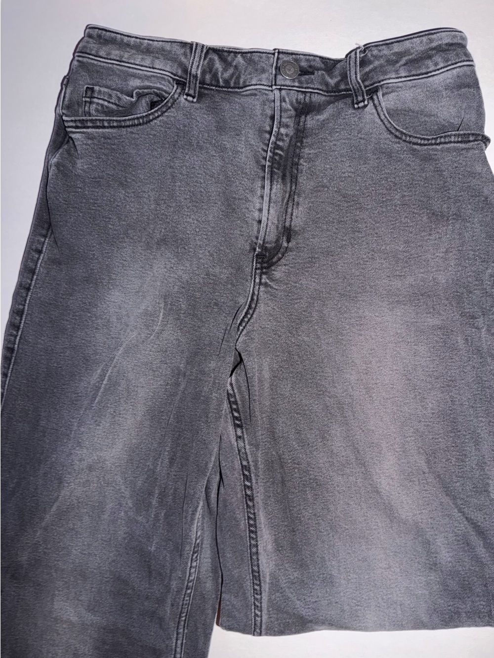 Hollister Women's Straight Leg Grey Washed Jeans